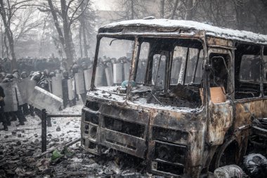 hükümet karşıtı protestolar patlak Ukrayna