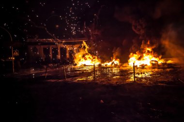 hükümet karşıtı protestolar patlak Ukrayna