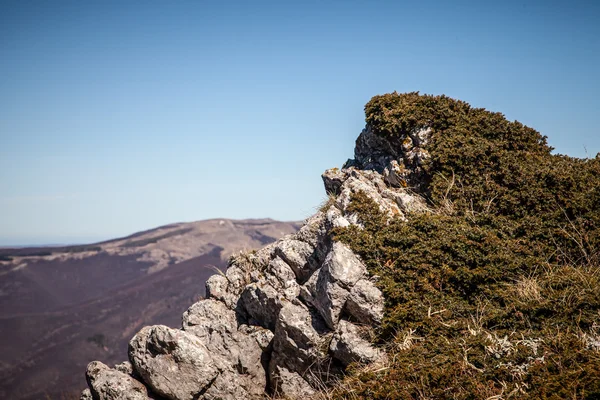 クリミア山脈を春します。 — ストック写真