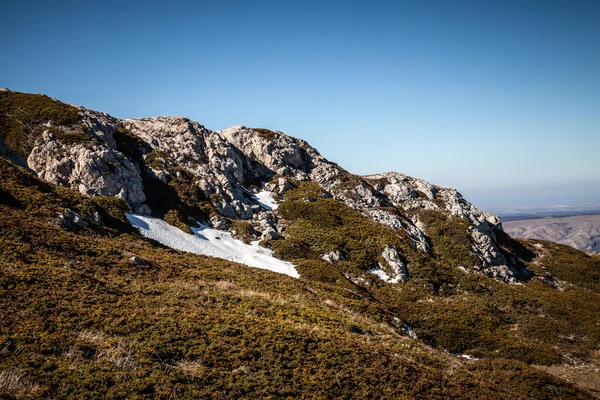 Printemps dans les montagnes de Crimée — Photo