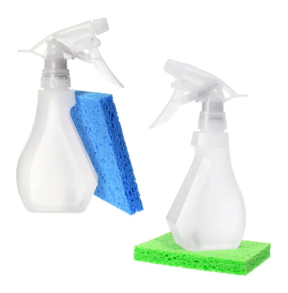 Spray butelkach i gąbki — Zdjęcie stockowe
