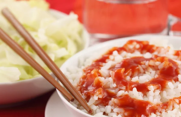 Świeżego ryżu z sosem — Zdjęcie stockowe