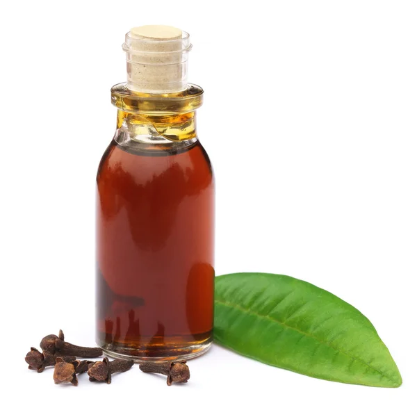 Ceifeiras e folhas com óleo essencial — Fotografia de Stock
