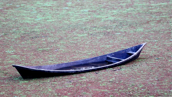 Lonely boat — Stock Photo, Image