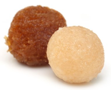 geleneksel Hindistan cevizi laddu