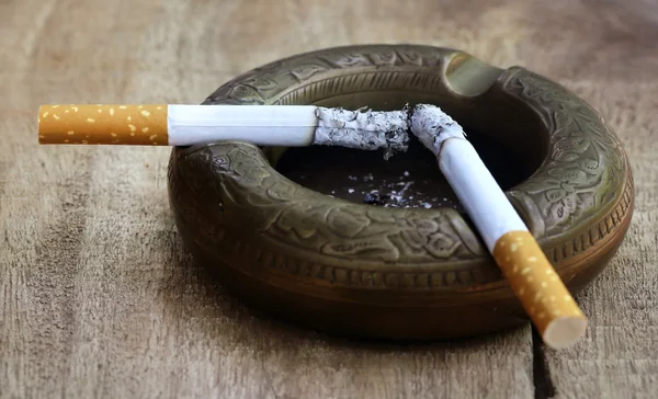 Queima de cigarros — Fotografia de Stock