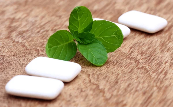 Kaugummi mit grünem Stevia — Stockfoto