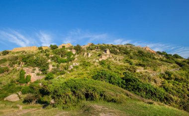 Danimarka, Bornholm 'deki Hammershus Kalesi' nin panoramik manzarası