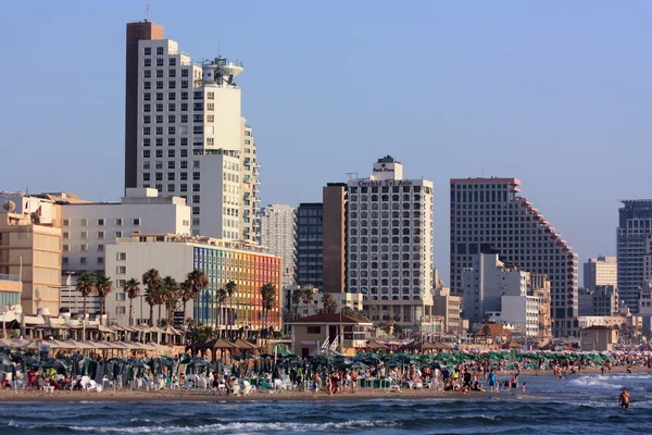 Vista da praia de Tel-Aviv do mar, Israel Imagens De Bancos De Imagens