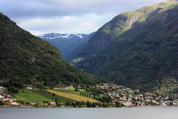 Geirangerfjord and small town on the coast. Norway — Stock Photo, Image