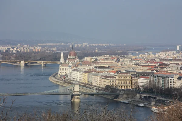 Een zicht op de stad-Boedapest. Hongarije — Stockfoto