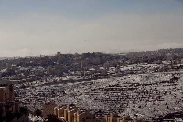 エルサレムとその周辺の山々の雪 — ストック写真