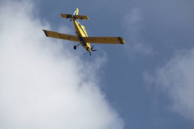 Hava Çekici AT-802 İtfaiye uçakları