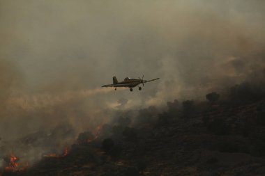 Hava Çekici AT-802 İtfaiye uçakları