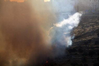 Hava Çekici AT-802 İtfaiye uçakları