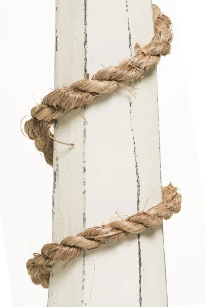 Seil auf Holz gewickelt — Stockfoto