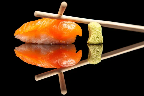 Japonské sushi z mořských plodů — Stock fotografie