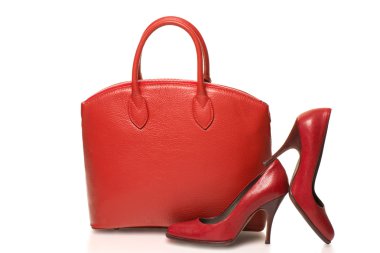 Beyaz arka planda kadın aksesuarları