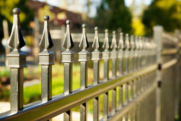 Pointed metal fence perspective