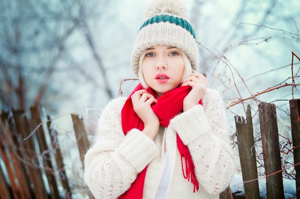 Winter vrouw portret — Stockfoto