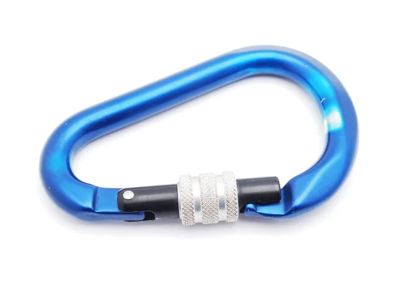 Beyaz zemin üzerine tırmanma carabiner — Stok fotoğraf