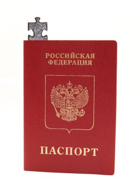 beyaz zemin üzerinde pasaportu