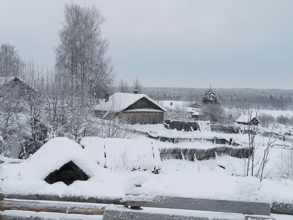Il villaggio in inverno — Foto Stock