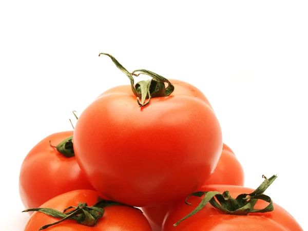 Tomates cereja frescos isolados em branco — Fotografia de Stock