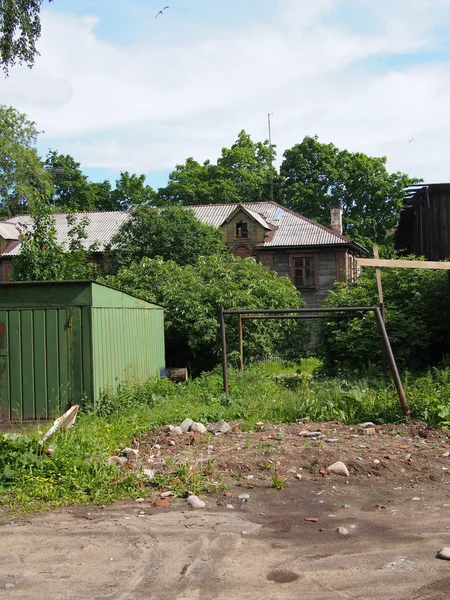 Гаражі у дворі — стокове фото