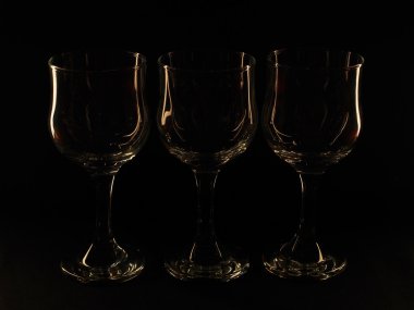 karanlık bir arka plan cam