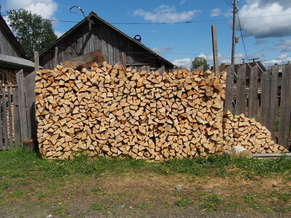 Рублене дрова — стокове фото