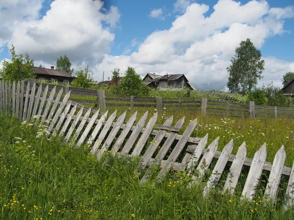 Паркан в сільській місцевості — стокове фото