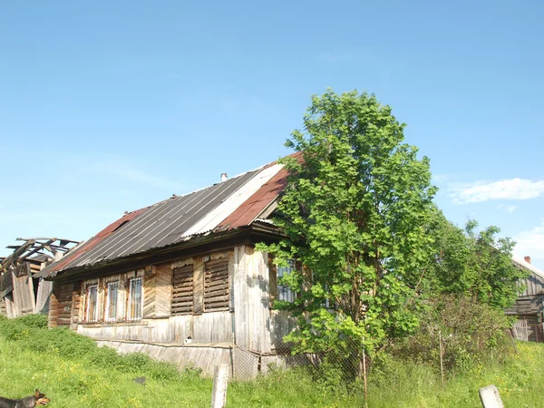 Starý dům vyvolané — Stock fotografie