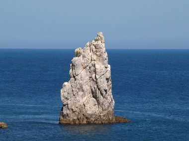 dağlar, gökyüzü ve deniz