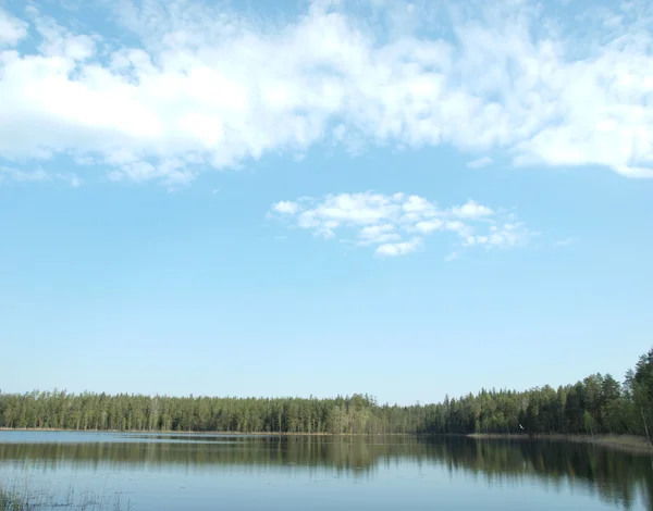 Bellissimo lago — Foto Stock