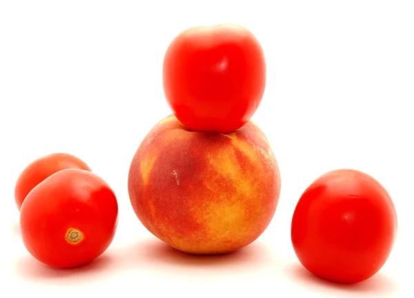 Pêche et tomate — Photo