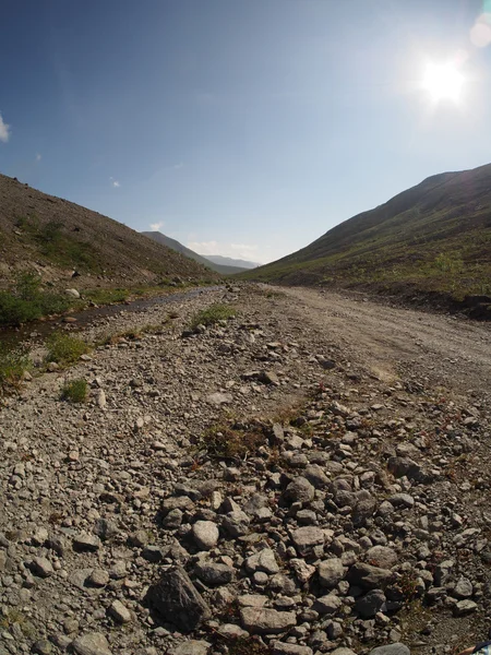 Dağlarda yol — Stok fotoğraf