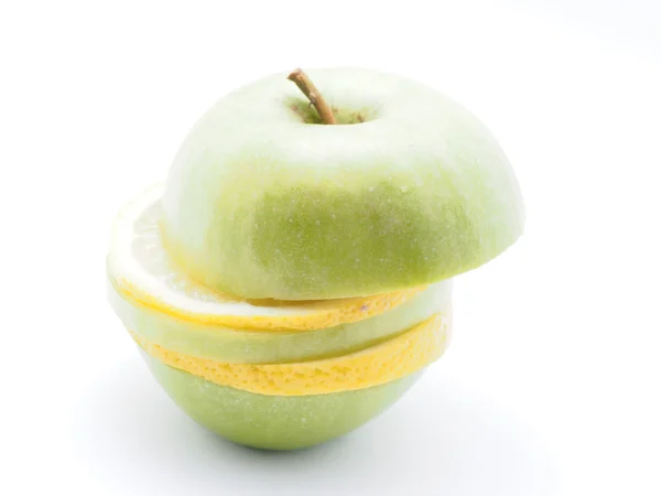 Frutas sobre fundo branco — Fotografia de Stock