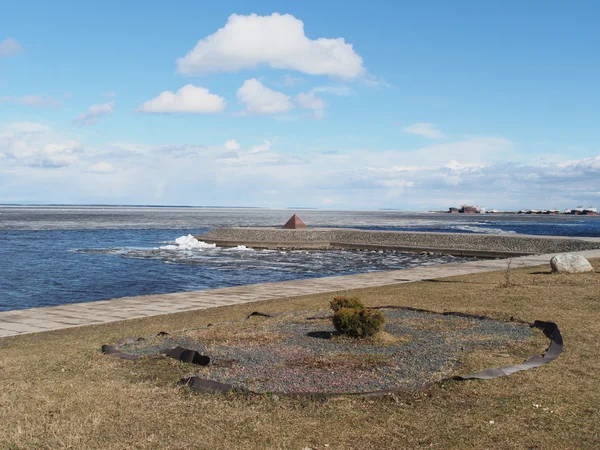 Paseo marítimo junto al lago — Foto de Stock