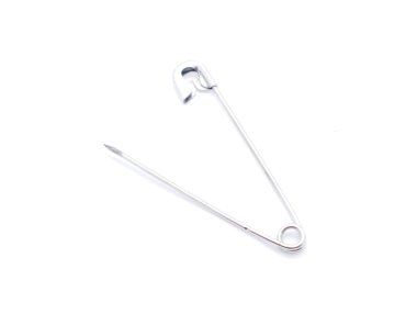 Beyaz bir arka planda pimleri