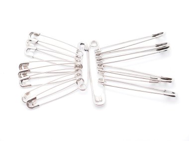 Beyaz bir arka planda pimleri