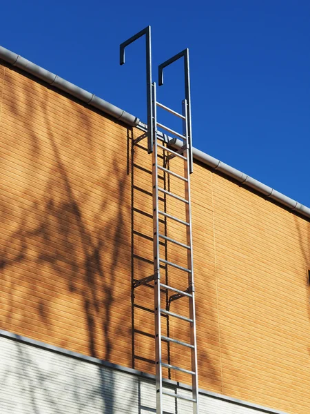 Požární schodiště na dům — Stock fotografie