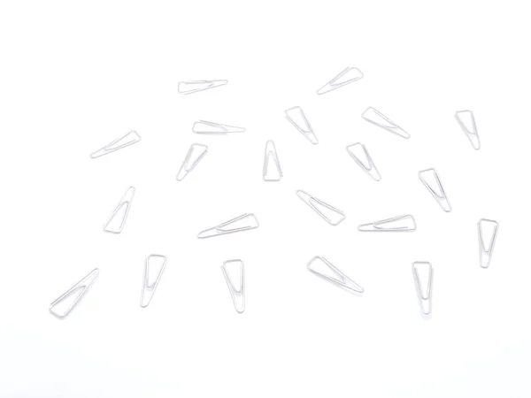 Spinacze na białym tle — Zdjęcie stockowe