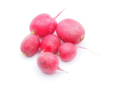 Beyaz arkaplanda turplar