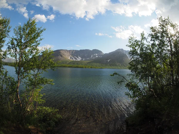 山中的湖泊 — 图库照片