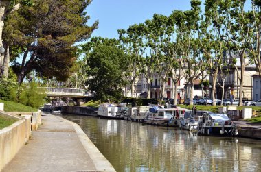 Fransa'da narbonne adlı kanal
