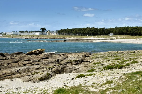 法国的圣马洛半岛多岩石的海岸线 — 图库照片