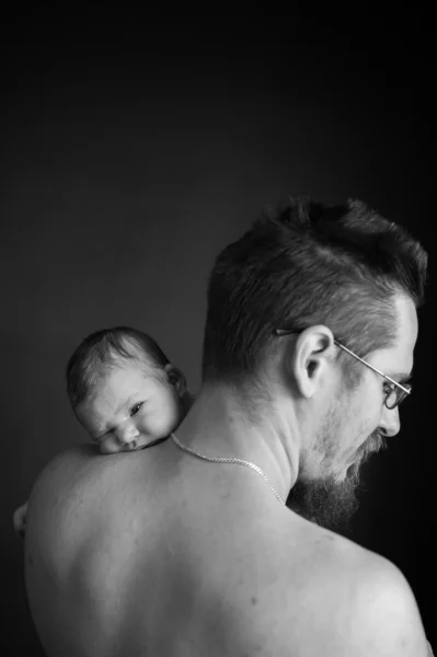 父亲和新生的女儿的画像 图库照片