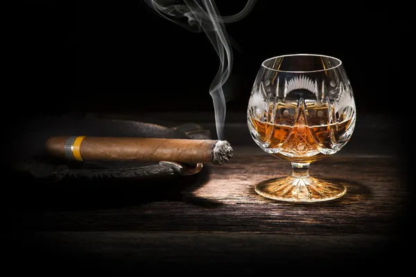 Cognac and cigar — Stock Photo, Image