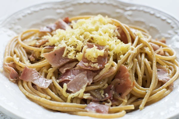 Prosciutto pasta — Stockfoto